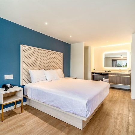 Trend Hotel At Lax Airport Lennox Zimmer foto