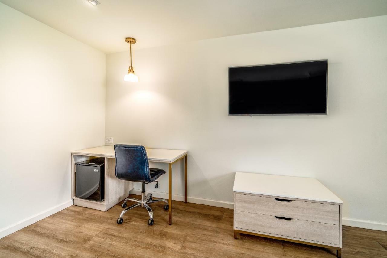 Trend Hotel At Lax Airport Lennox Zimmer foto